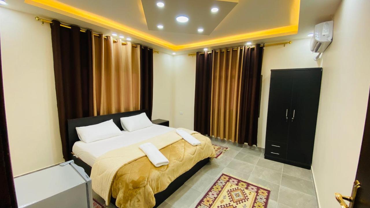 Petra Olive House Apartment วาดี มูซา ภายนอก รูปภาพ