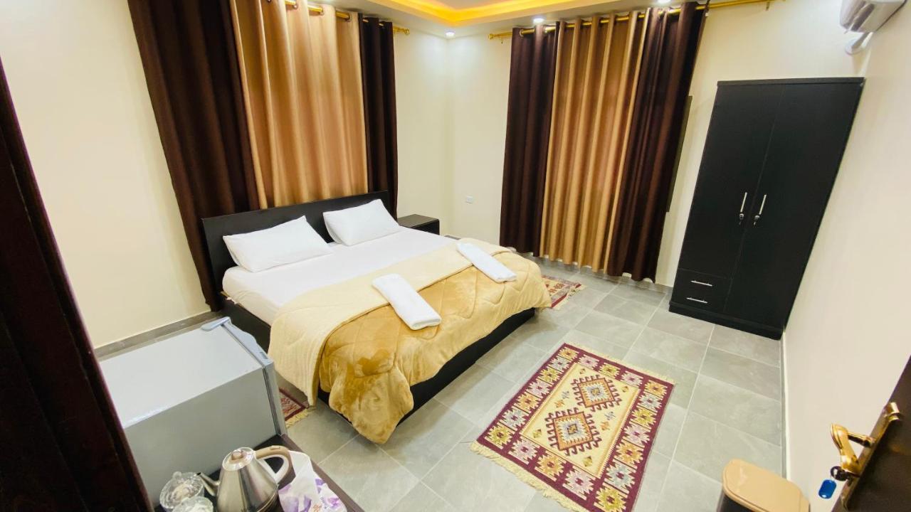 Petra Olive House Apartment วาดี มูซา ภายนอก รูปภาพ