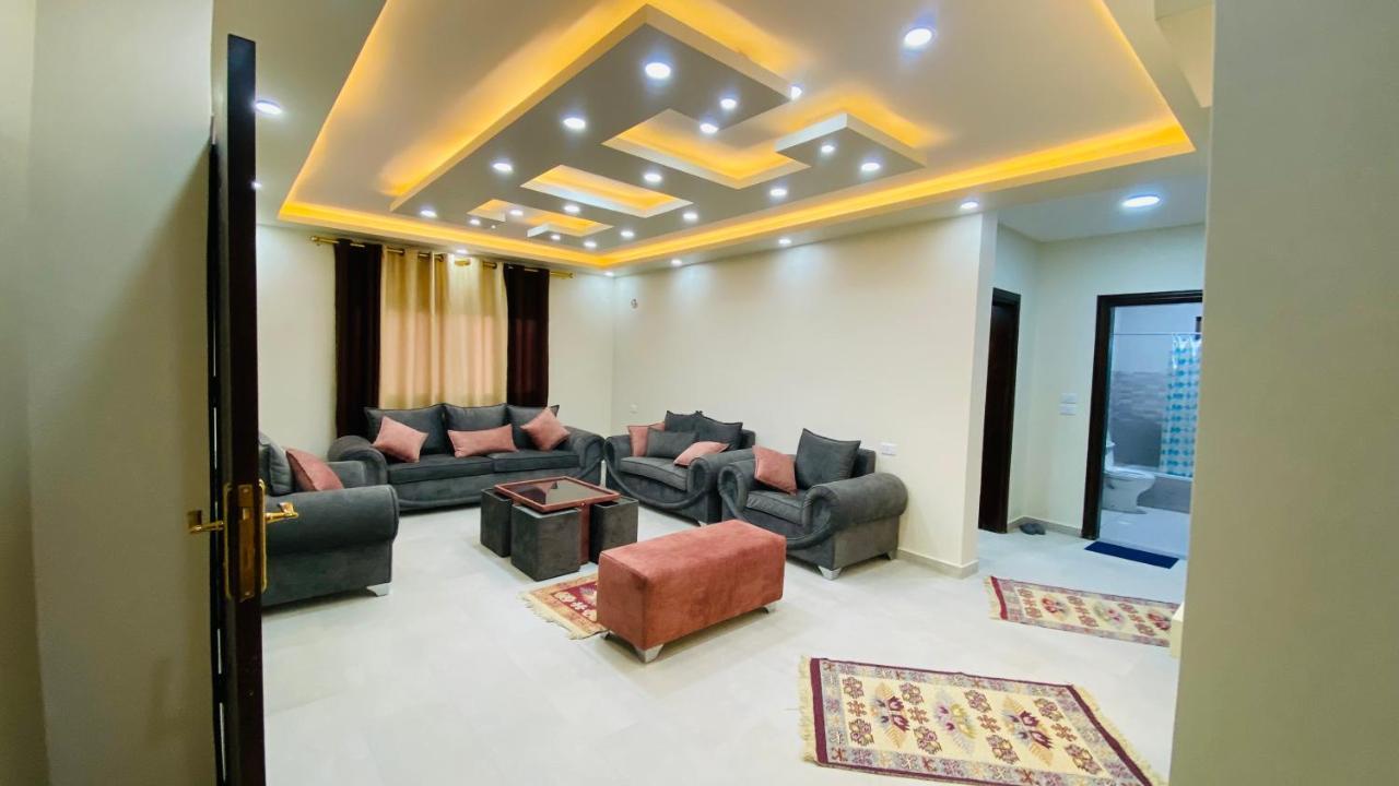 Petra Olive House Apartment วาดี มูซา ภายนอก รูปภาพ